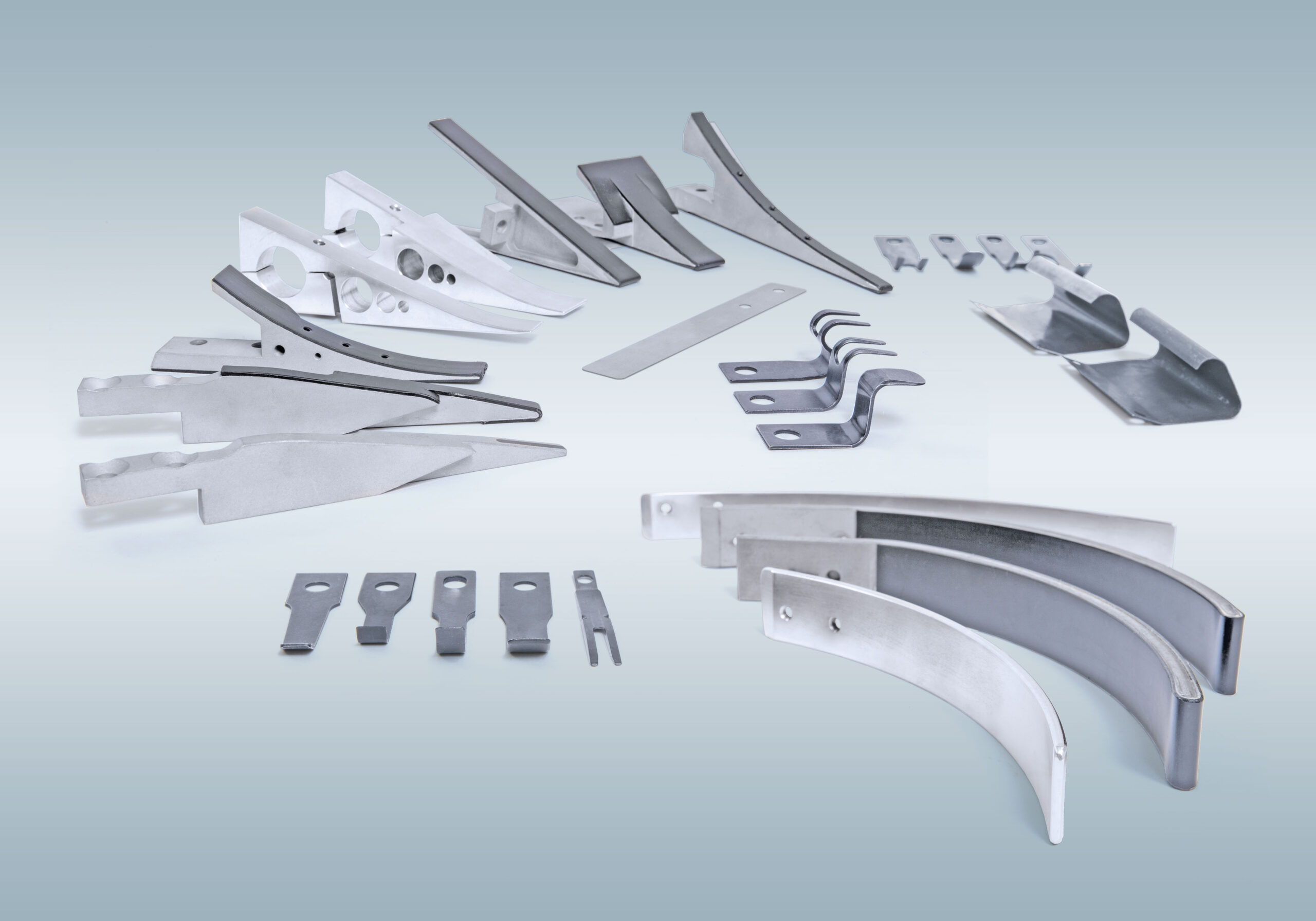 Ohjaimia ja värikaukalon päätyjä